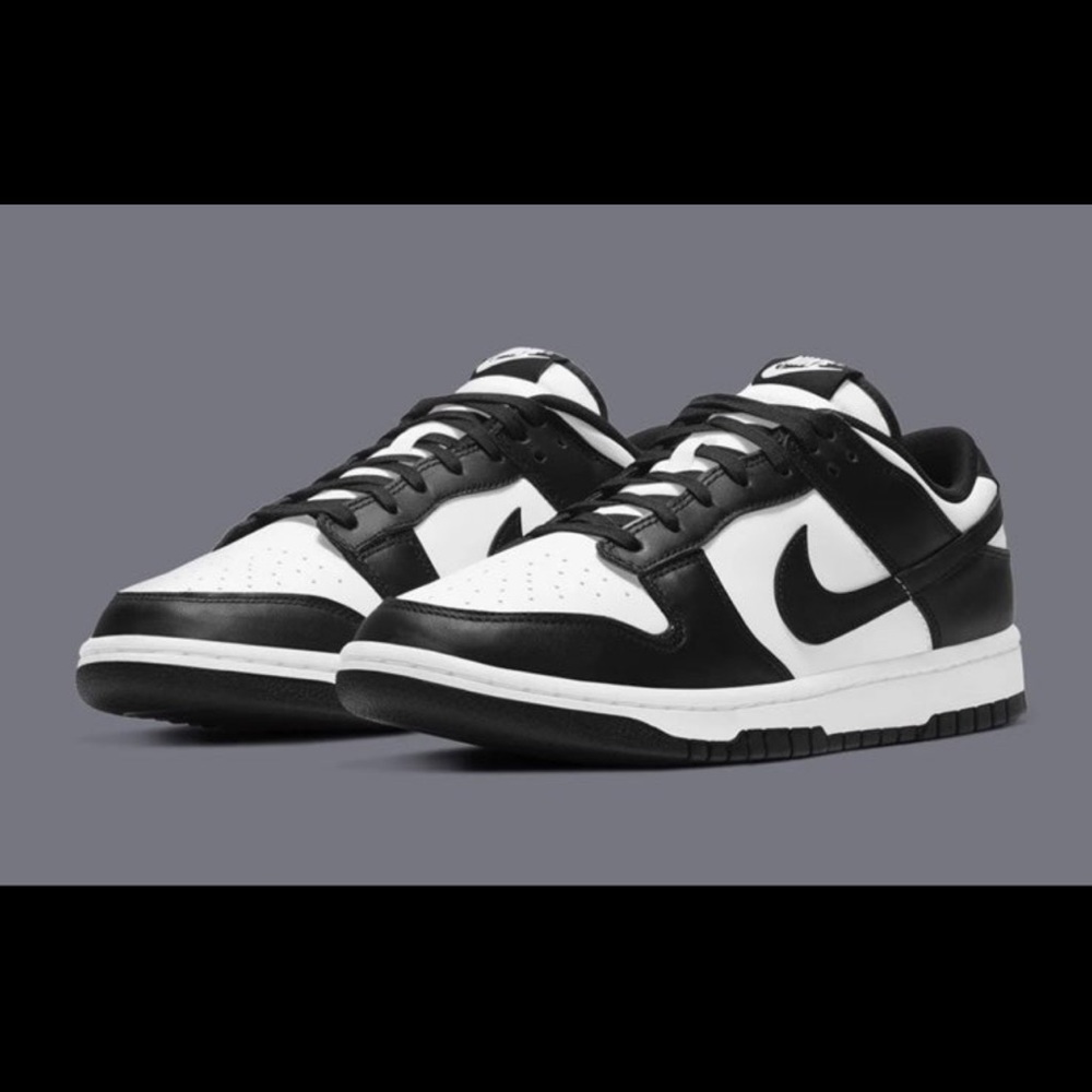 Nike Dunk Low Retro “Panda” sneakers, New in Box, M13